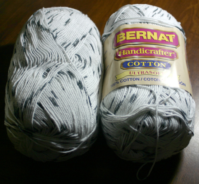 bernat handicrafter (2 balls, one missing its ball band) - 100% cotton, 12 oz/544 yds, 20 sts=4